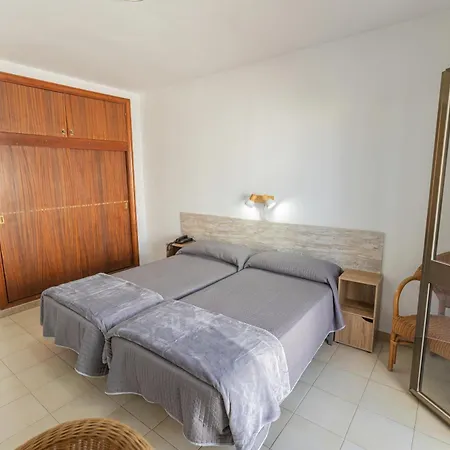 Tres Jotas Conil Conil De La Frontera