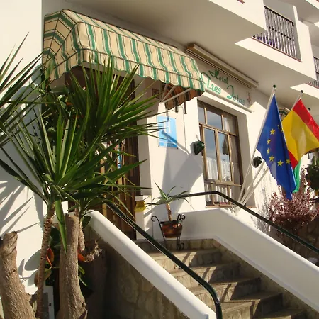 Tres Jotas Conil Hotel