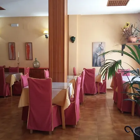 Hotel Tres Jotas Conil 2*