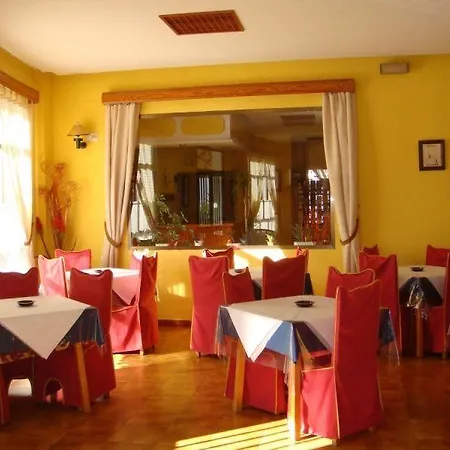 Tres Jotas Conil Hotel 2*