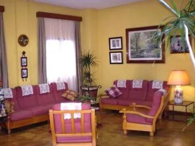 Tres Jotas Conil 2* 콘일데라프론테라