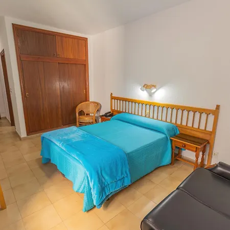 Tres Jotas Conil Hotel Conil De La Frontera